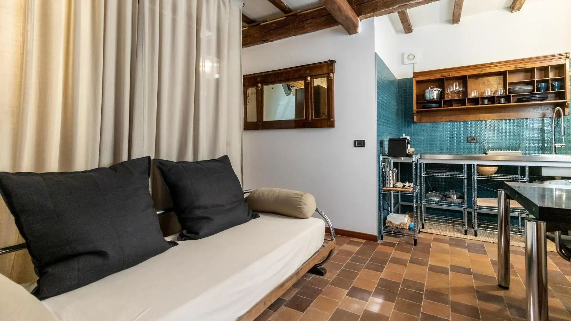 Mina Suites Cervia 0*,